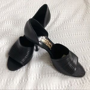 EUC Salvatore Ferragamo Black Heels